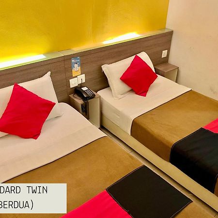 Yellow Mansion Hotel Melaka Raya Zewnętrze zdjęcie