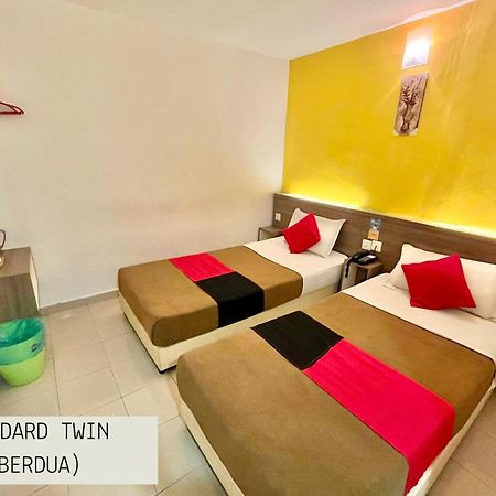 Yellow Mansion Hotel Melaka Raya Zewnętrze zdjęcie