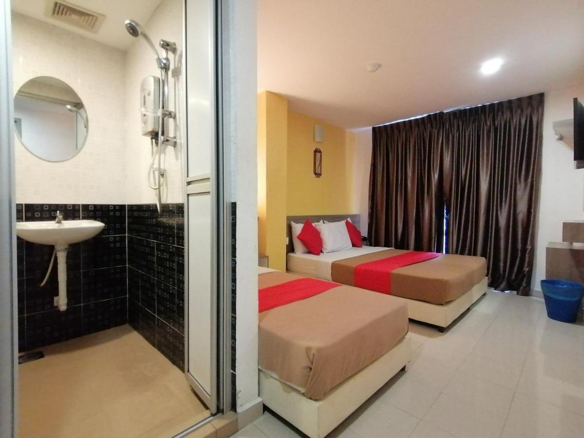 Yellow Mansion Hotel Melaka Raya Zewnętrze zdjęcie