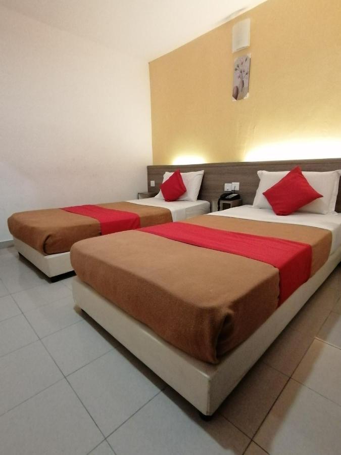 Yellow Mansion Hotel Melaka Raya Zewnętrze zdjęcie