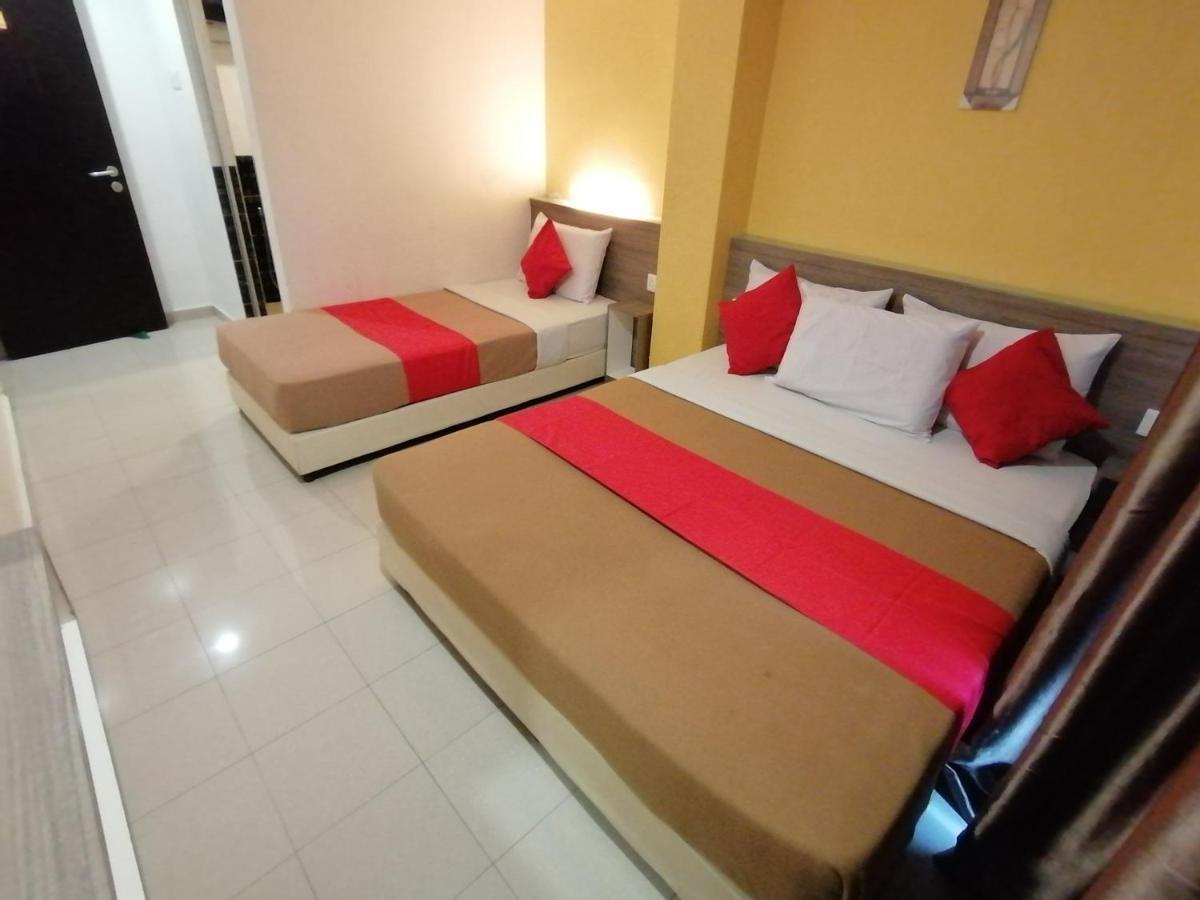 Yellow Mansion Hotel Melaka Raya Zewnętrze zdjęcie