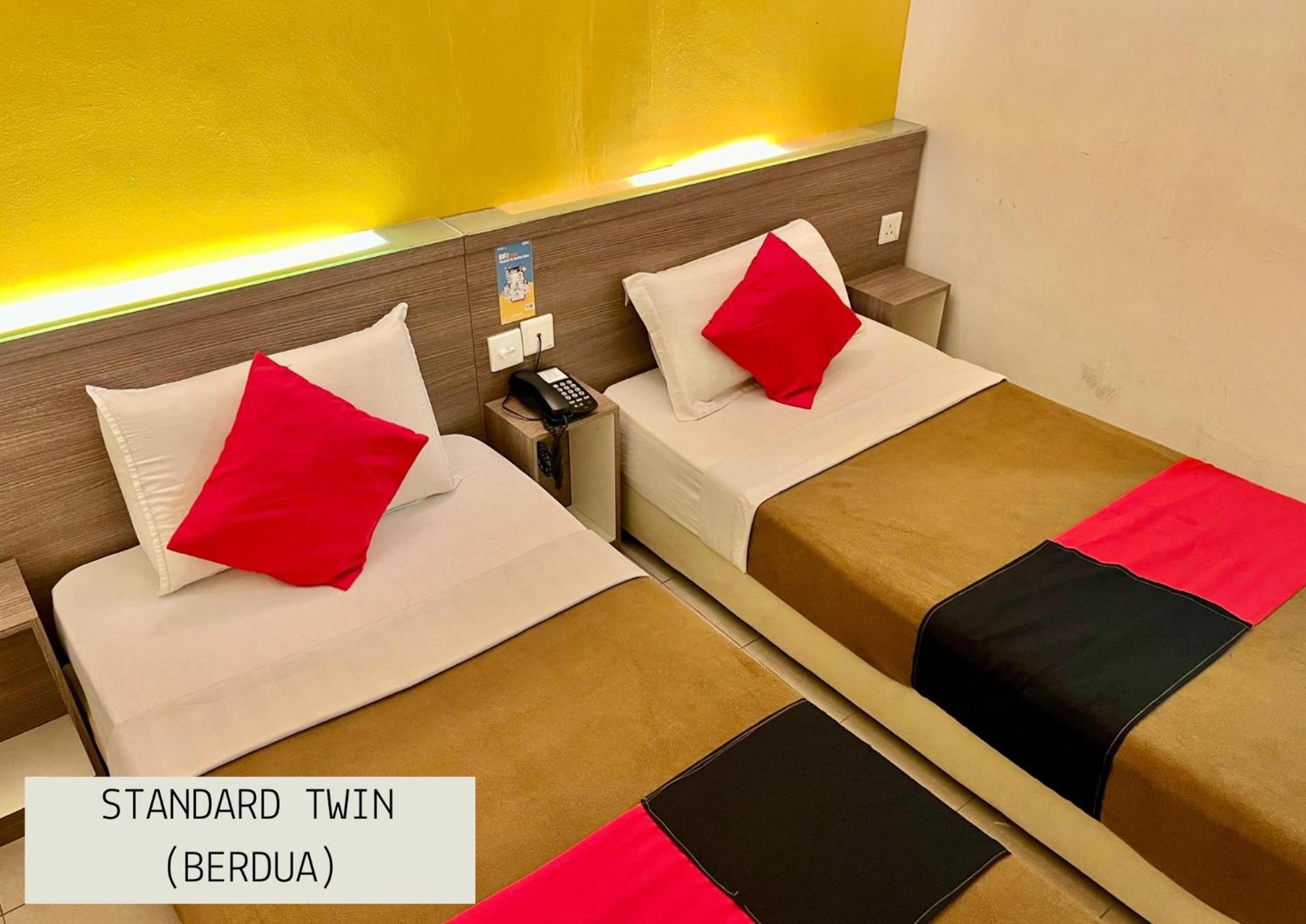 Yellow Mansion Hotel Melaka Raya Zewnętrze zdjęcie